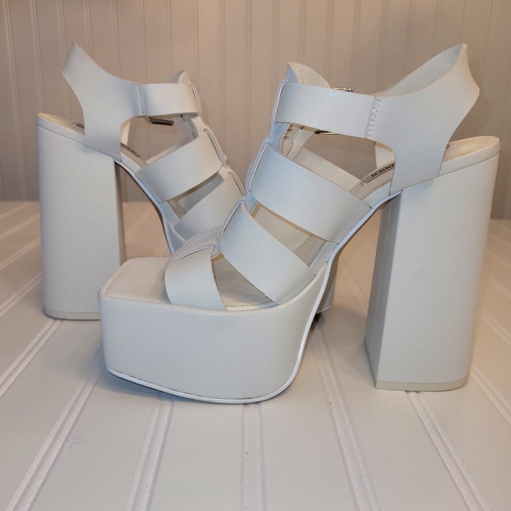 Steve Madden Tranquil platform heel shoe size 10 white
